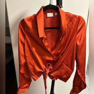 ARITZIA tie front satin blouse